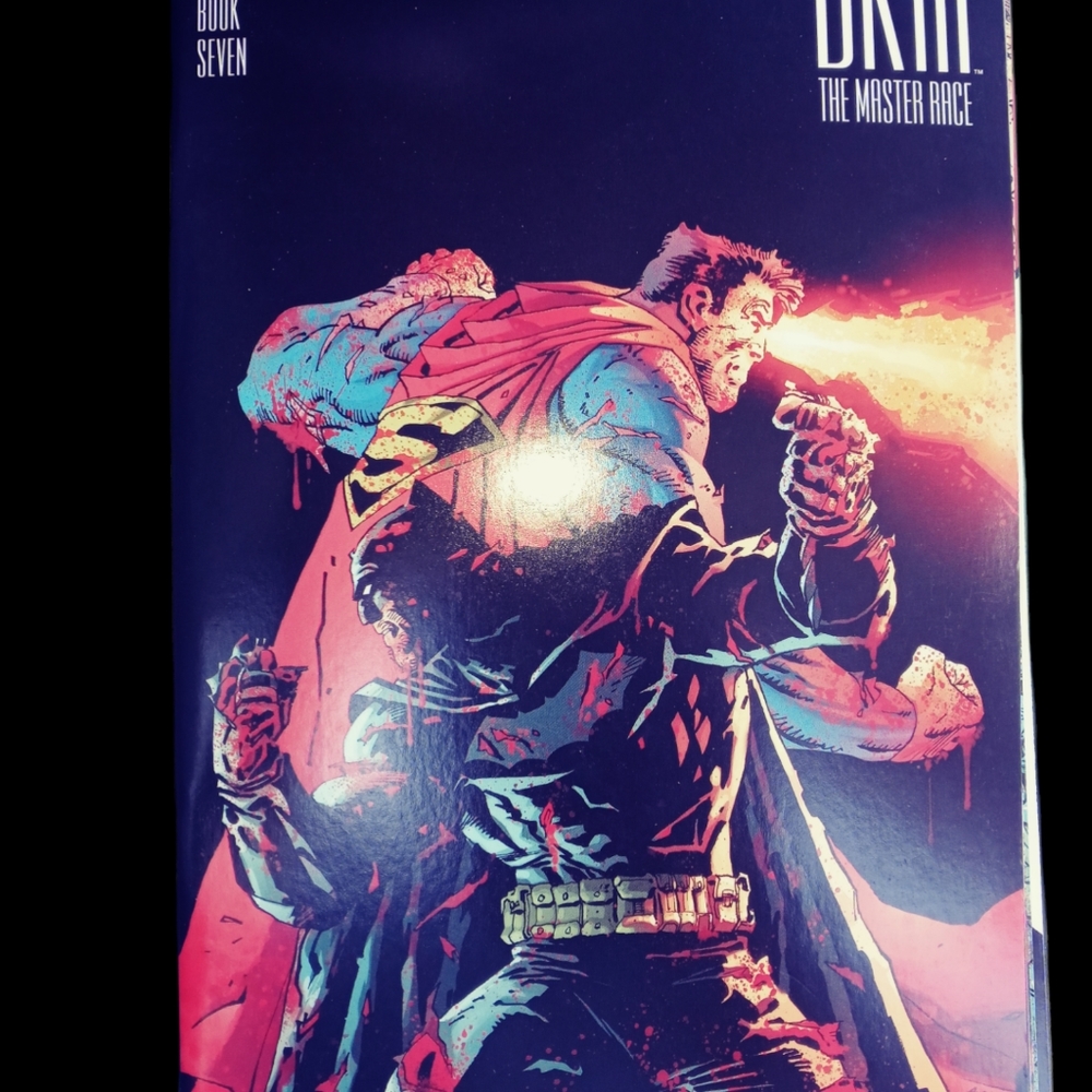 4 Comic Books - Picture 5 of 6